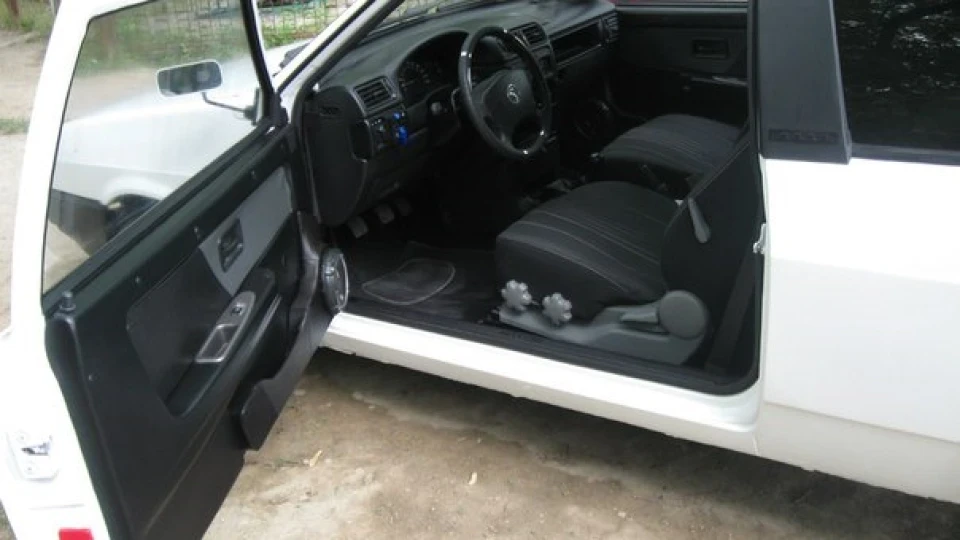 Lada 2108 2