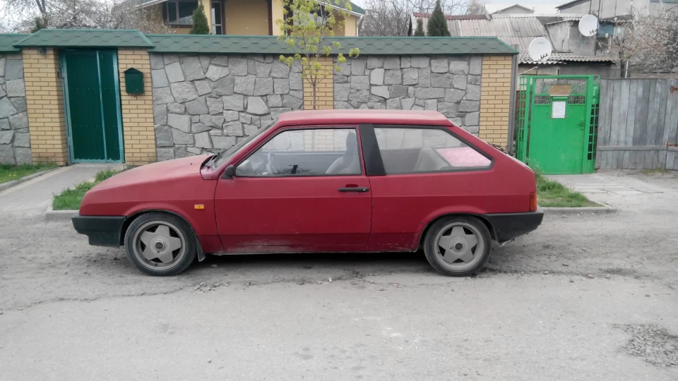 Lada 2108 4