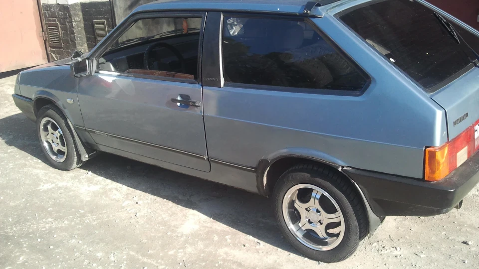 Lada 2108 2