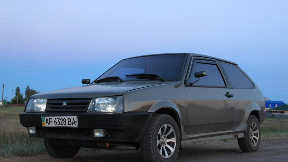 Lada 2108 4
