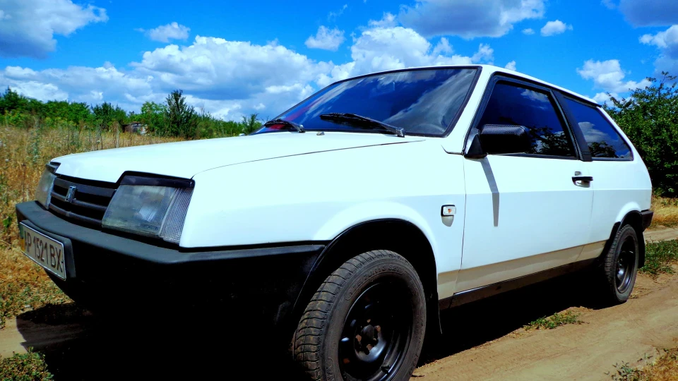 Lada 2108 4