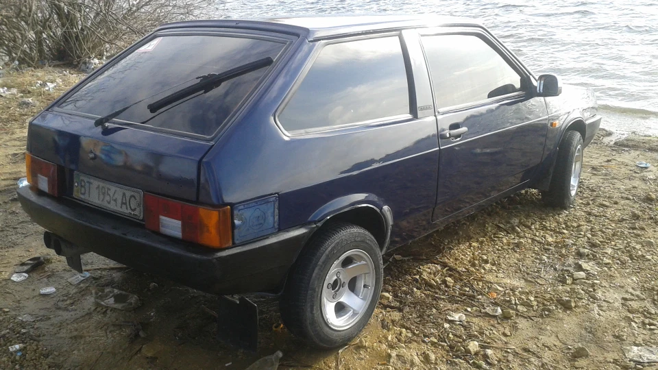 Lada 2108 4