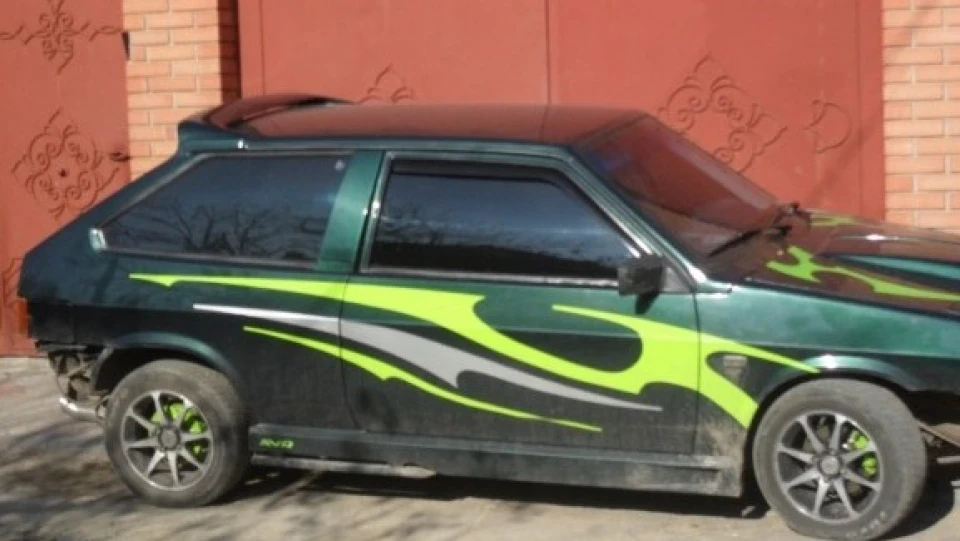 Lada 2108 4