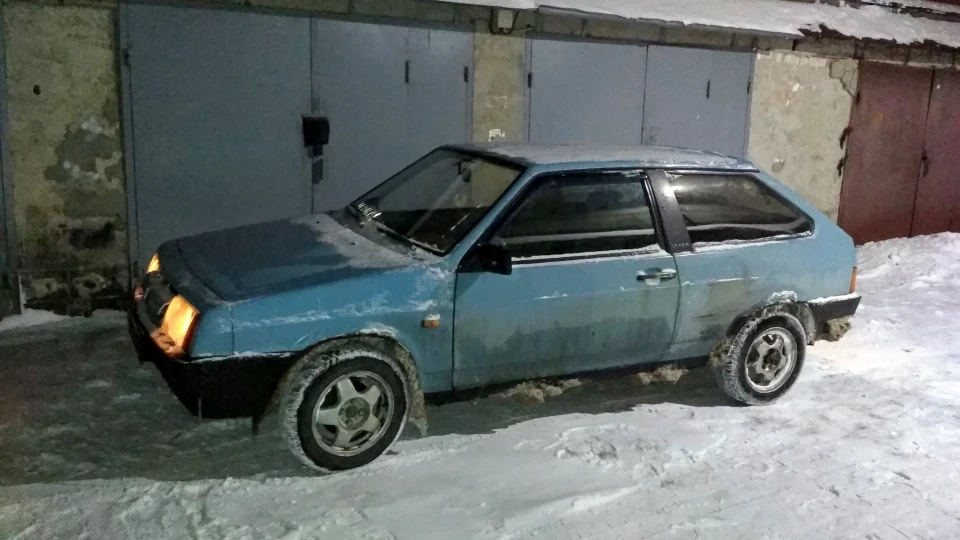 Lada 2108 4