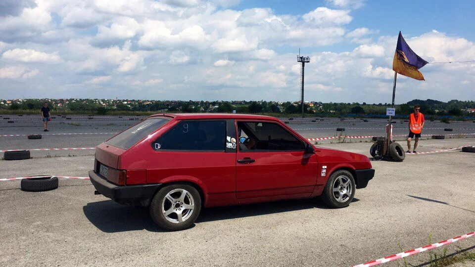 Lada 2108 2