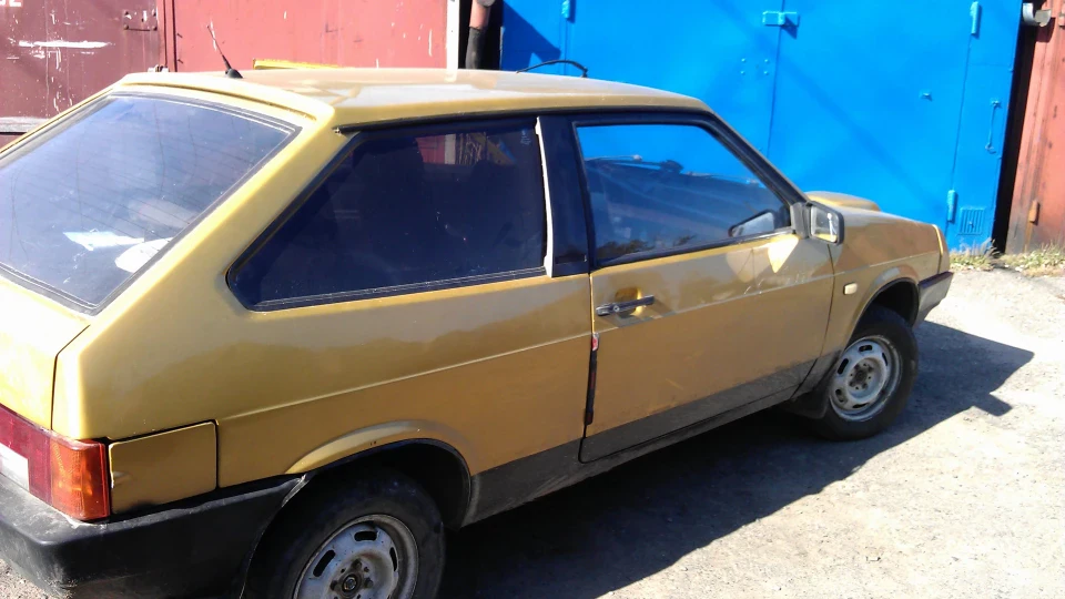 Lada 2108
