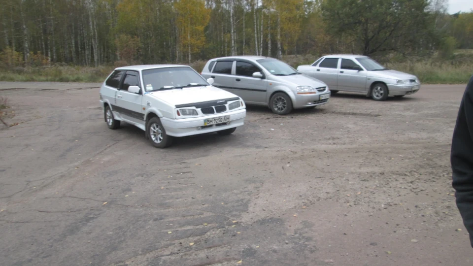 Lada 2108 ........................ 5