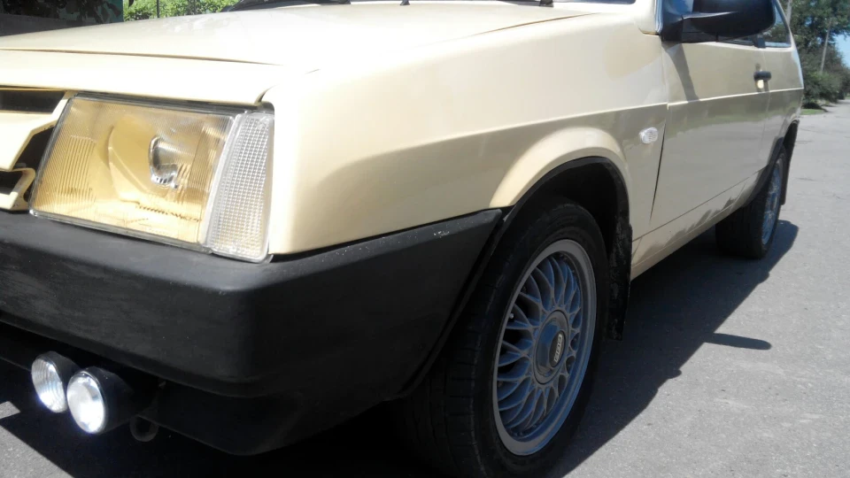Lada 2108 5