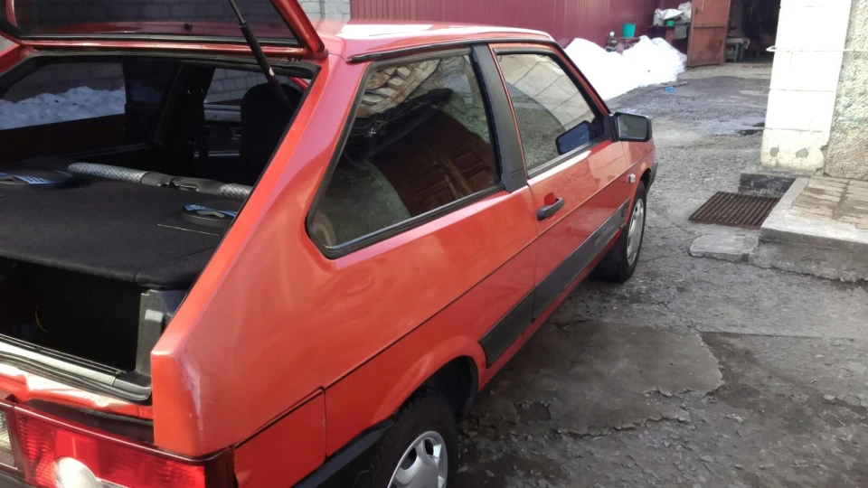 Lada 2108 4