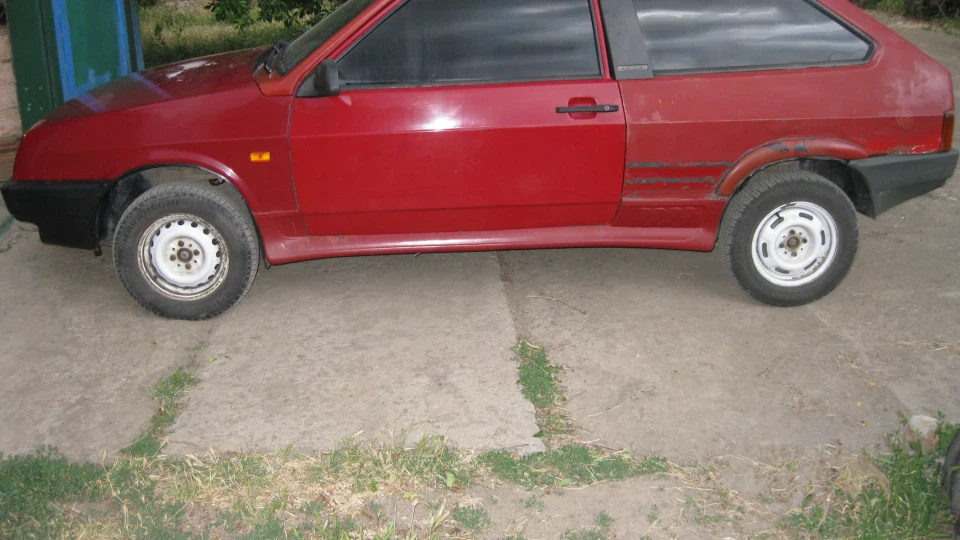 Lada 2108 4