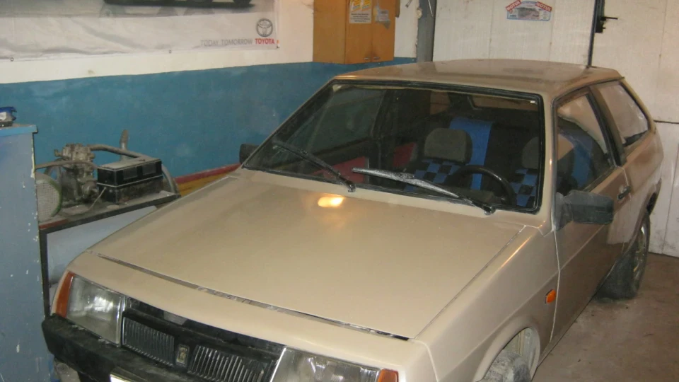 Lada 2108 3