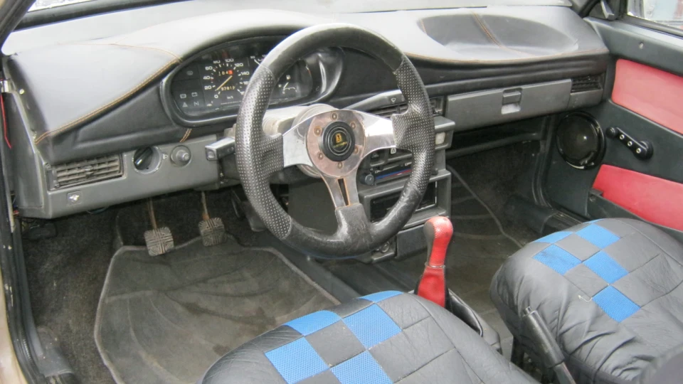 Lada 2108 5