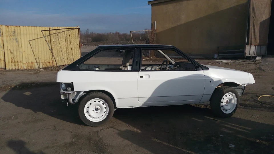 Lada 2108 4