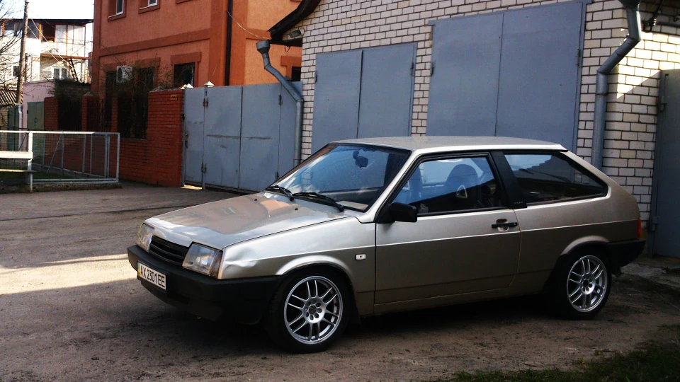 Lada 2108 2