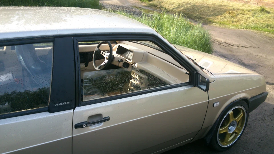 Lada 2108 5