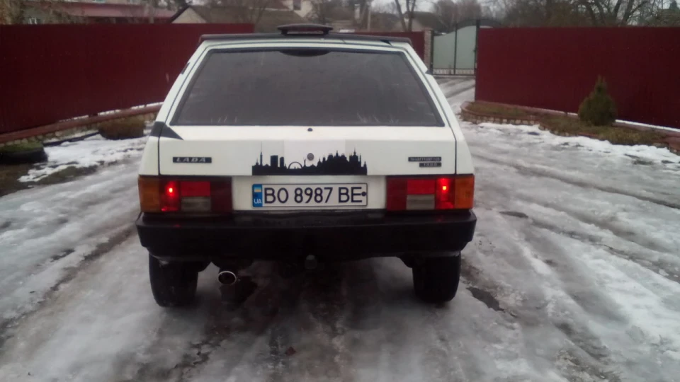 Lada 2108 4