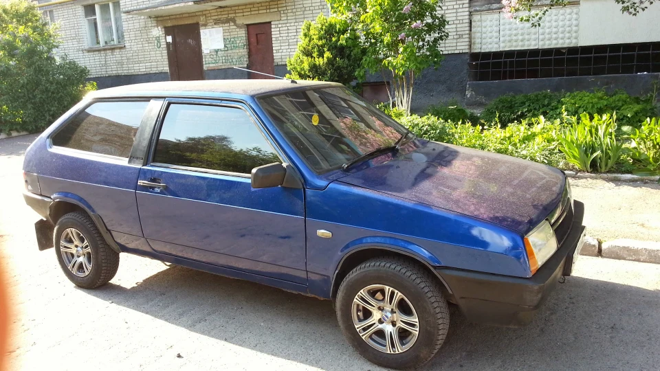 Lada 2108 5