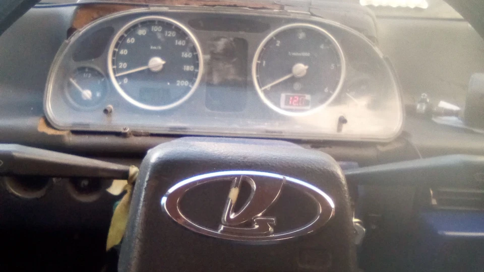 Lada 2108 2