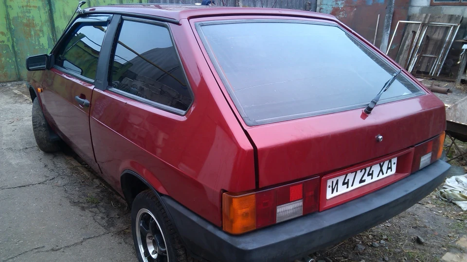 Lada 2108 5