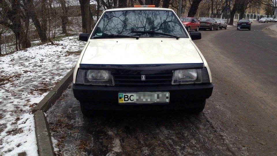 Lada 2108 4