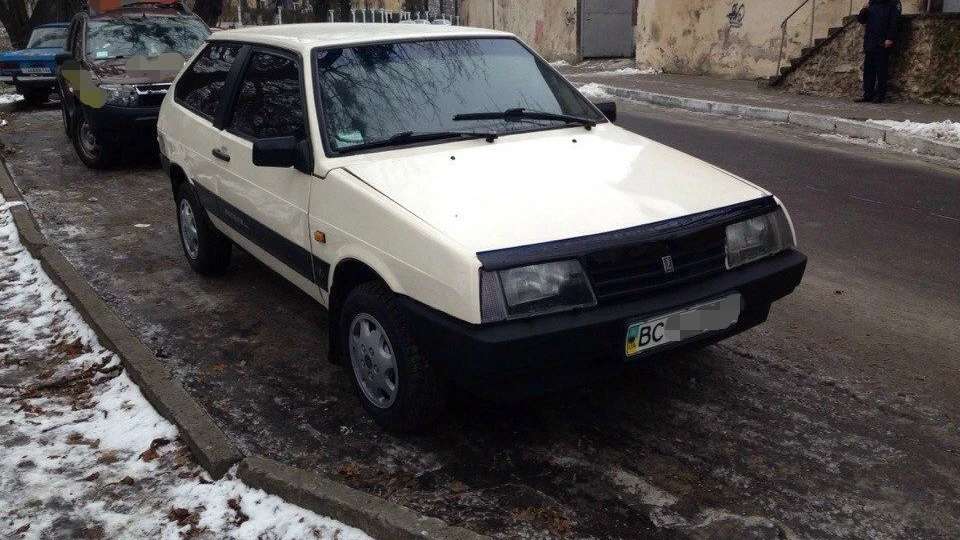 Lada 2108 5
