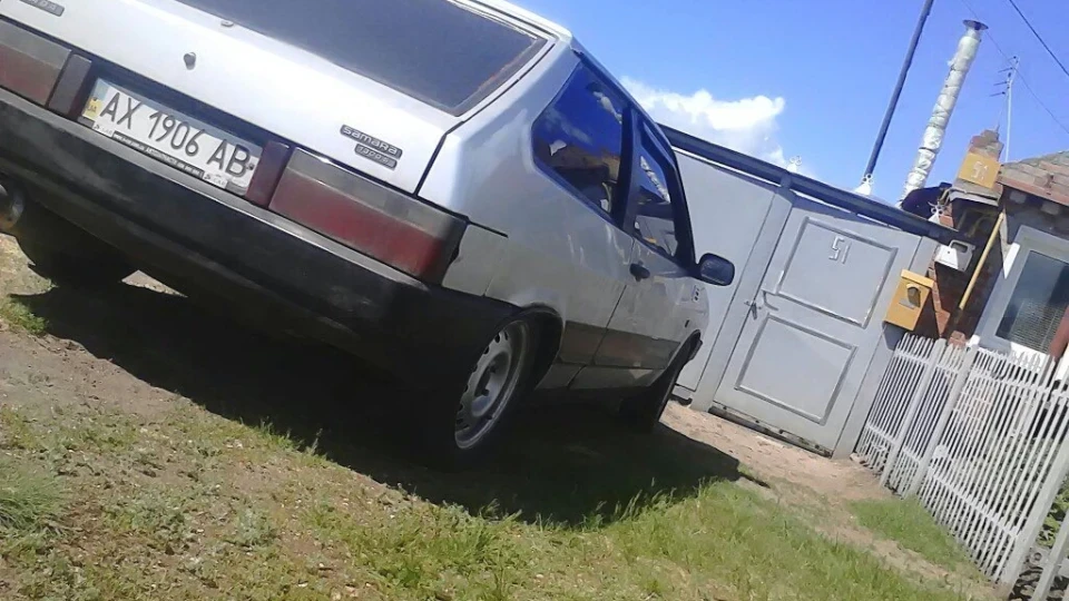 Lada 2108 5