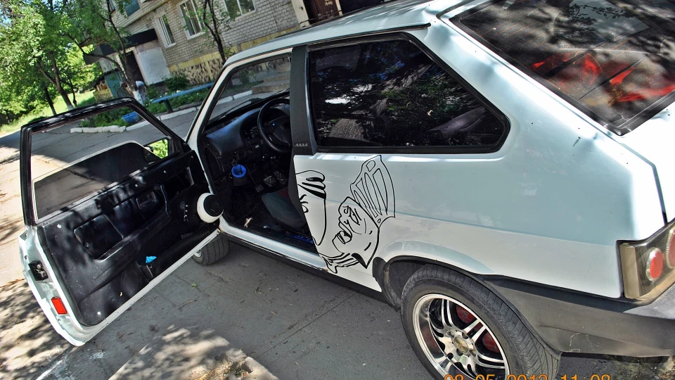Lada 2108 4