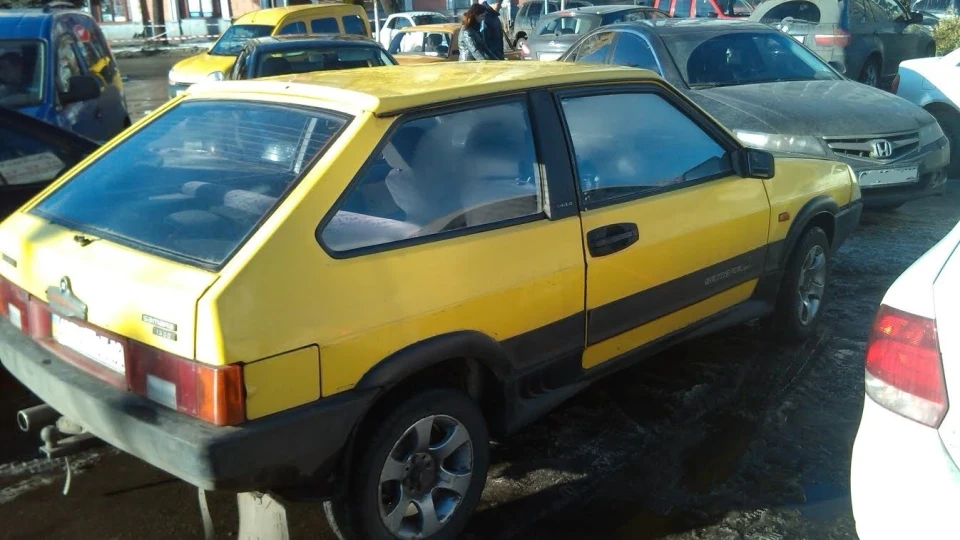 Lada 2108 2