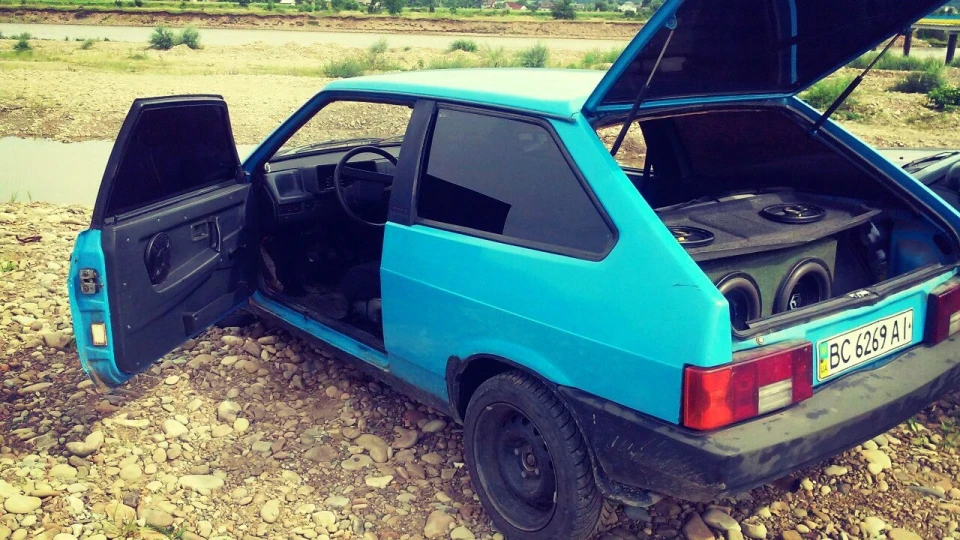 Lada 2108 5