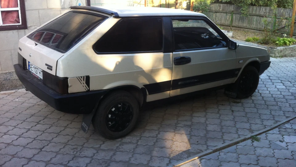 Lada 2108 2