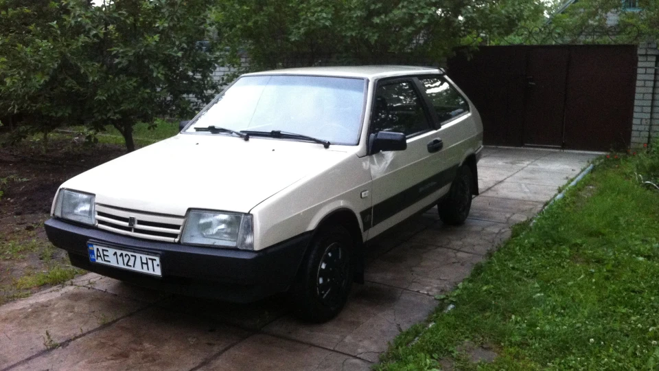 Lada 2108 3