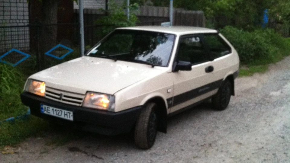 Lada 2108 5