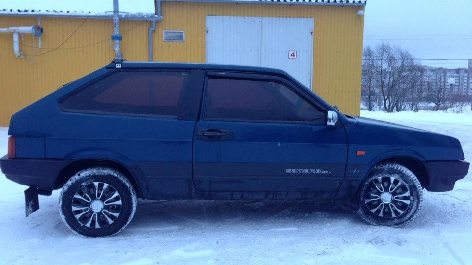 Lada 2108 4
