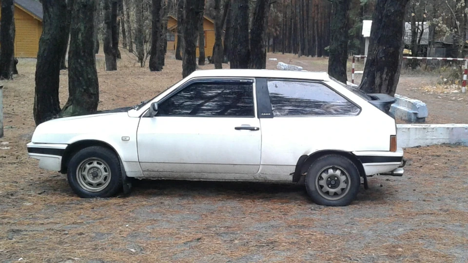 Lada 2108 3