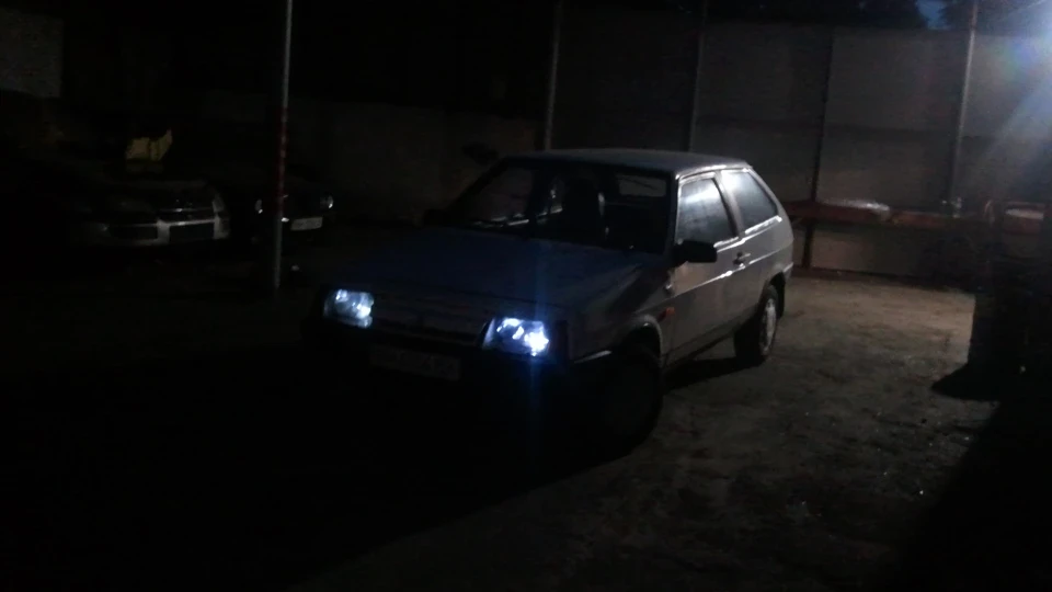 Lada 2108 4