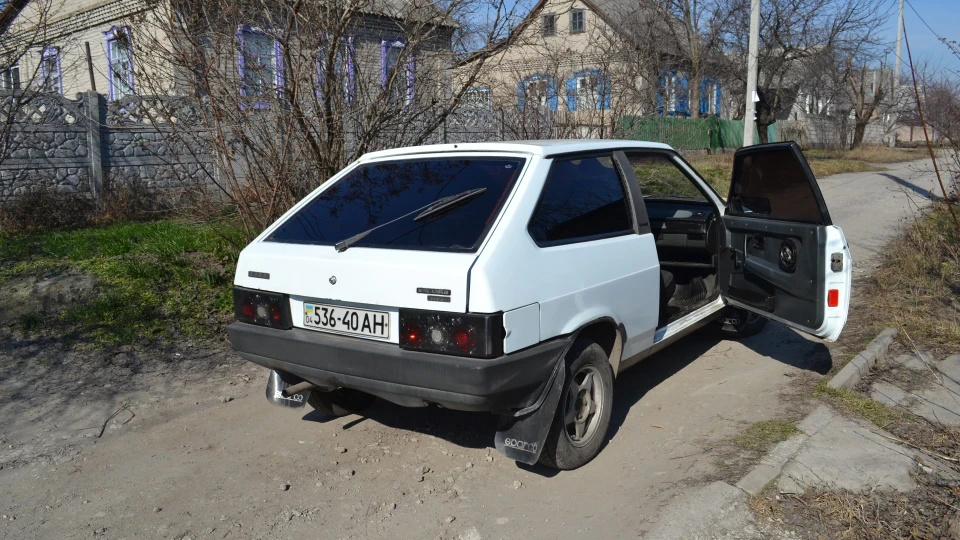 Lada 2108 3