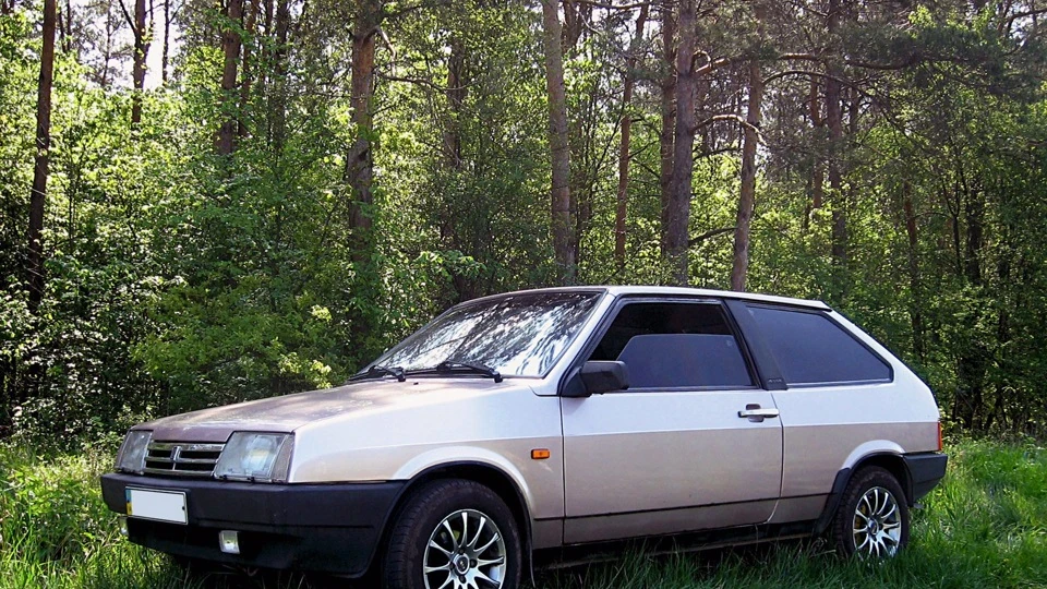 Lada 2108 2