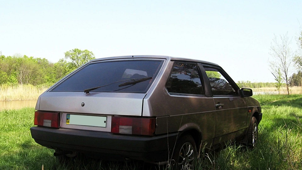 Lada 2108 4