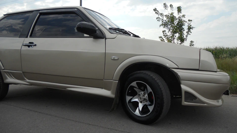 Lada 2108 2