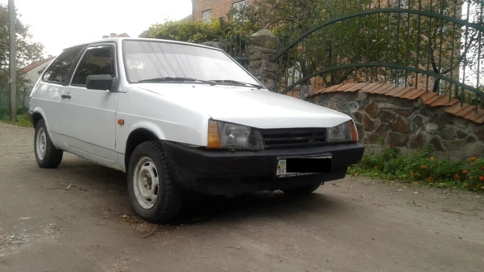 Lada 2108 5