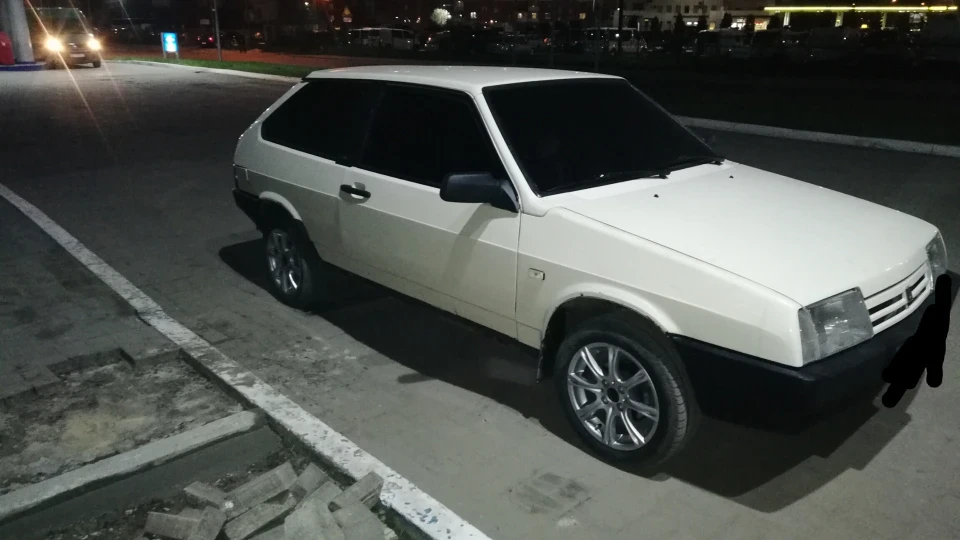 Lada 2108