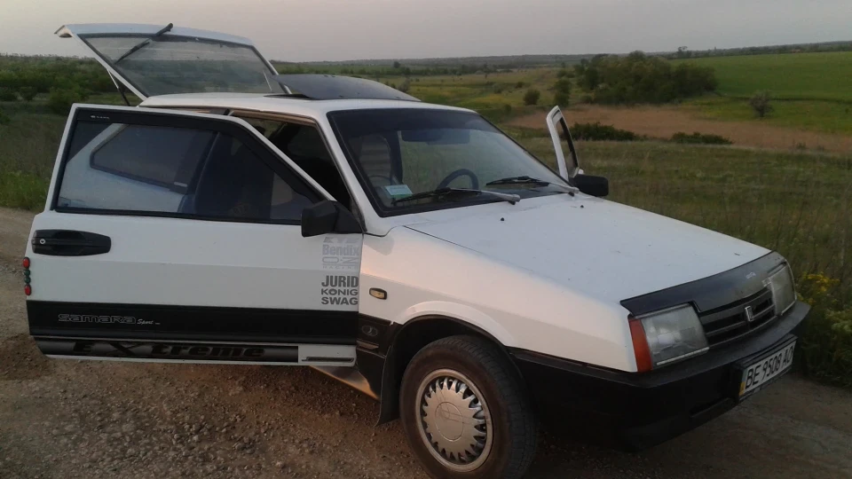 Lada 2108