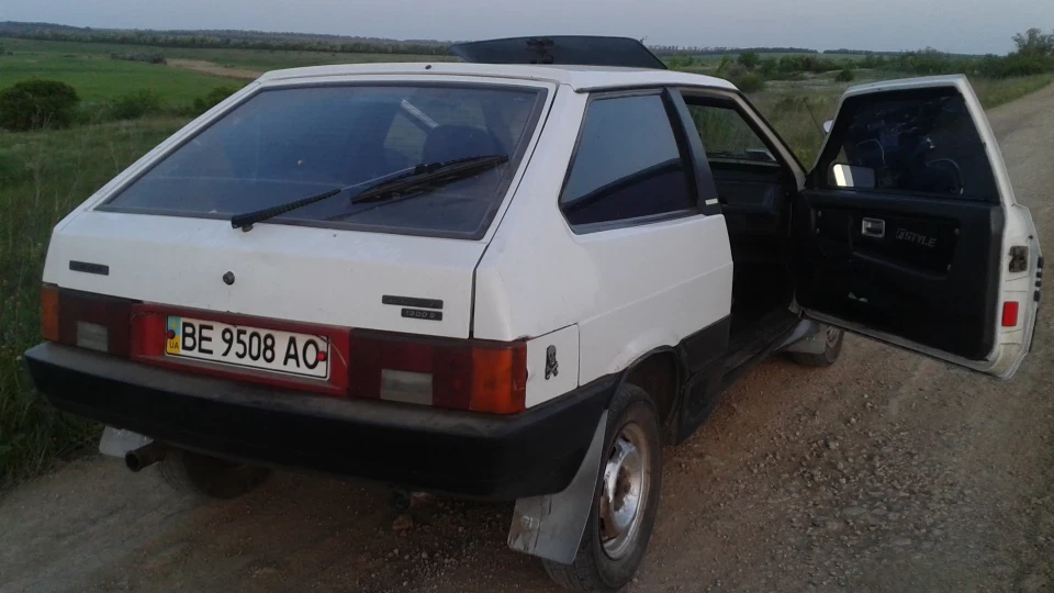 Lada 2108 3