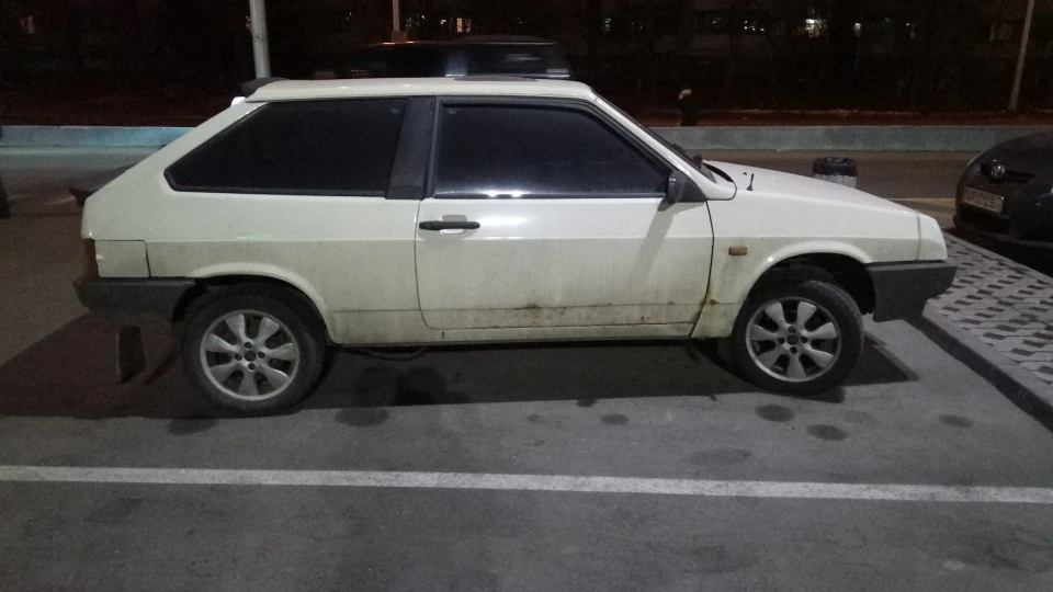 Lada 2108 3