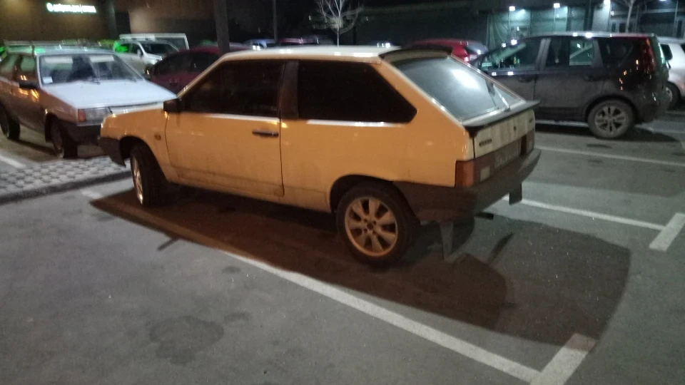 Lada 2108 5