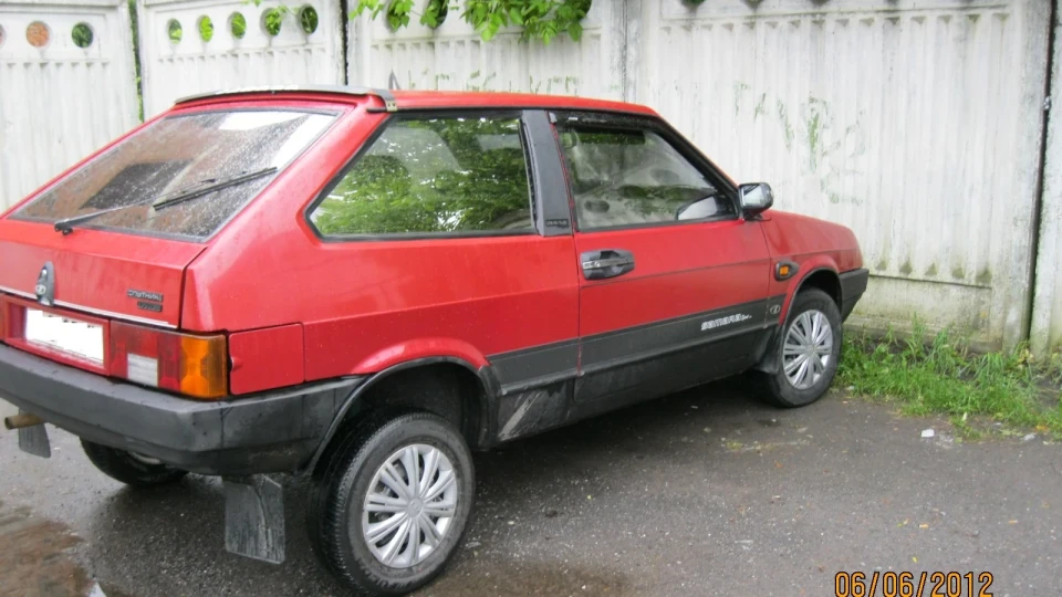 Lada 2108