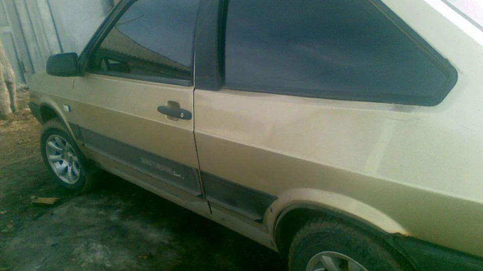 Lada 2108 4