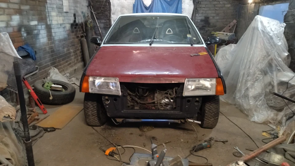 Lada 2108 4