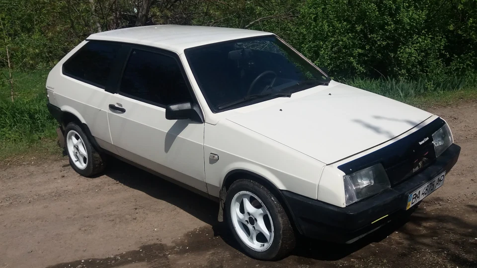 Lada 2108 2