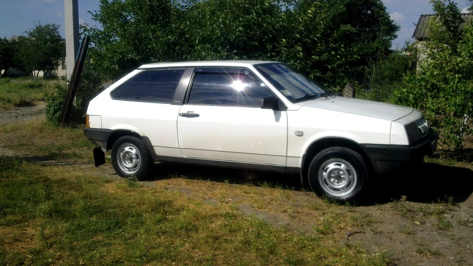 Lada 2108 3